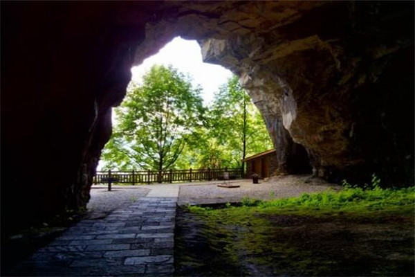 神农架最好玩的地方推荐 神农架林区好玩的地方排行榜