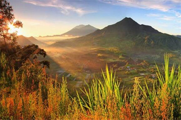 巴厘岛好玩的十大景点 库塔海滩上榜，蓝梦岛超梦幻