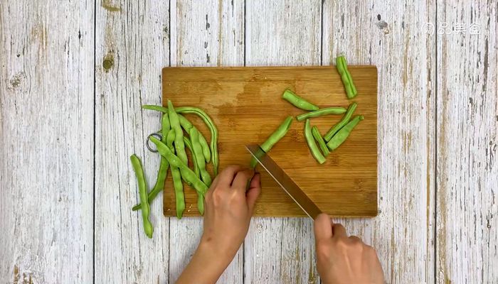 豆角蒸面条三不粘的做法  豆角蒸面条三不粘怎么做